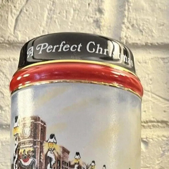 Budweiser Anheuser 1992 Holiday Series Beer Stein CS167 “A‎ Perfect Christmas” - Picture 4 of 9